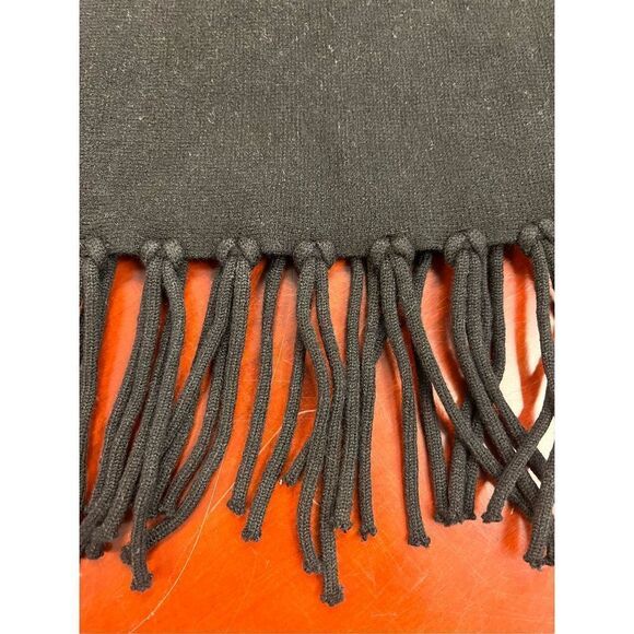 Carmen Marc Valvo Black Fringe Hem Viscose Soft Blend Turtleneck Sweater sz M N - Picture 3 of 5